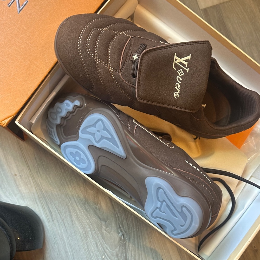 Louis Vuitton Brown and Cream Men's LV Low-Top Sneaker - Picture 2 of 4